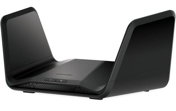 Netgear Tri-Band WiFi Router RAX70-100EUS