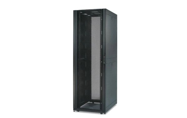 APC Netzwerkschrank NetShelter SX AR3150 42HE / Schwarz